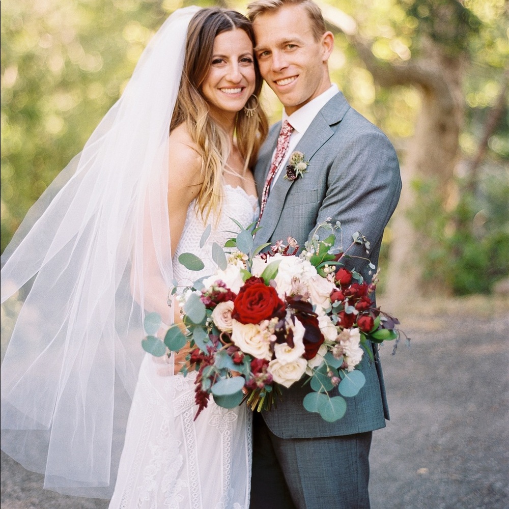 Simple wedding veil